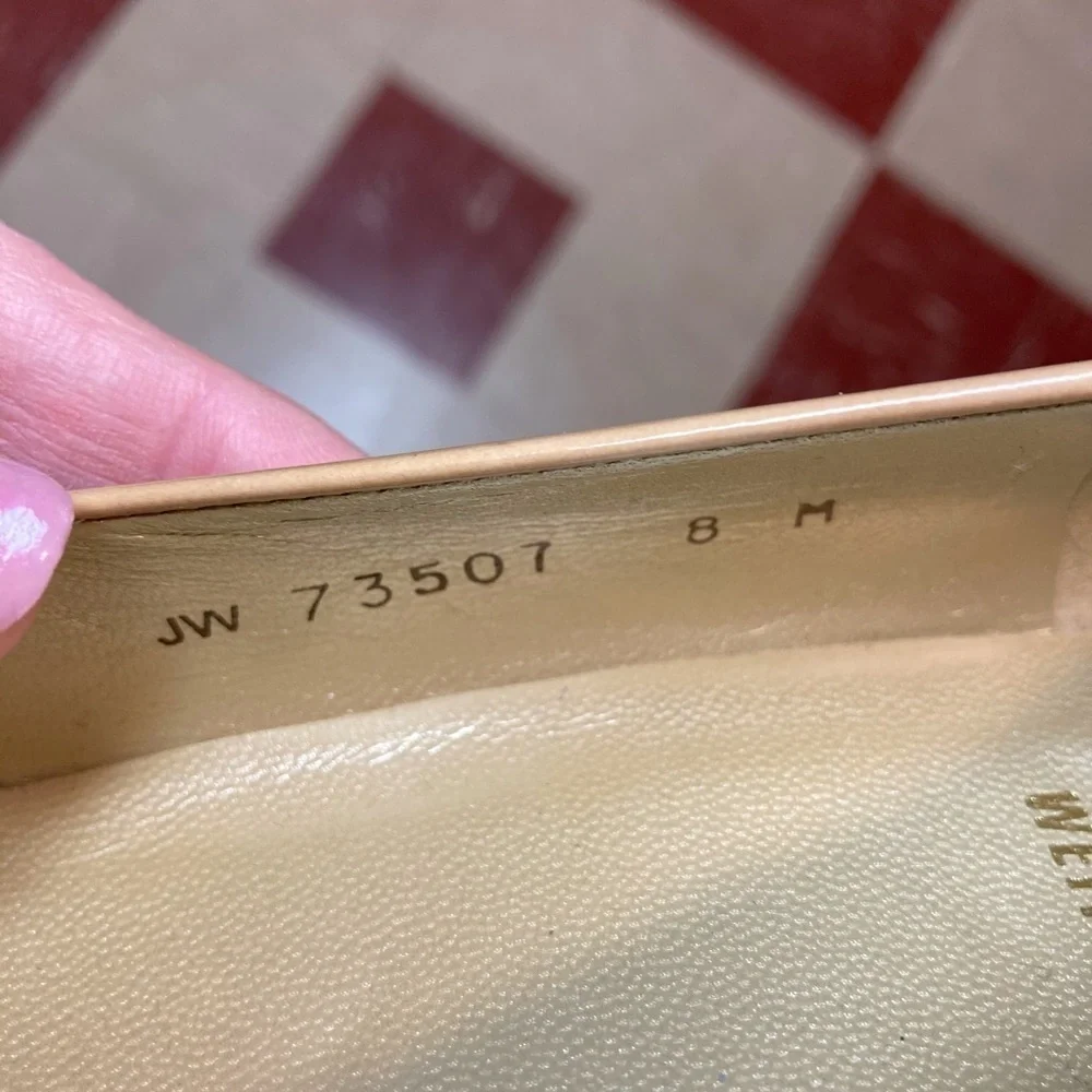 Stuart Weitzman 8 tan patent leather wedge heels